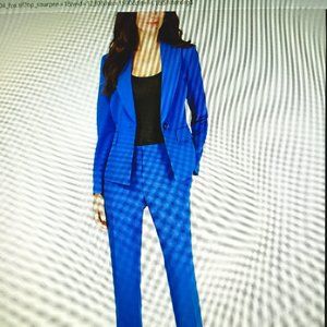 Le Suit Single-Button Notch-Collar Pantsuit